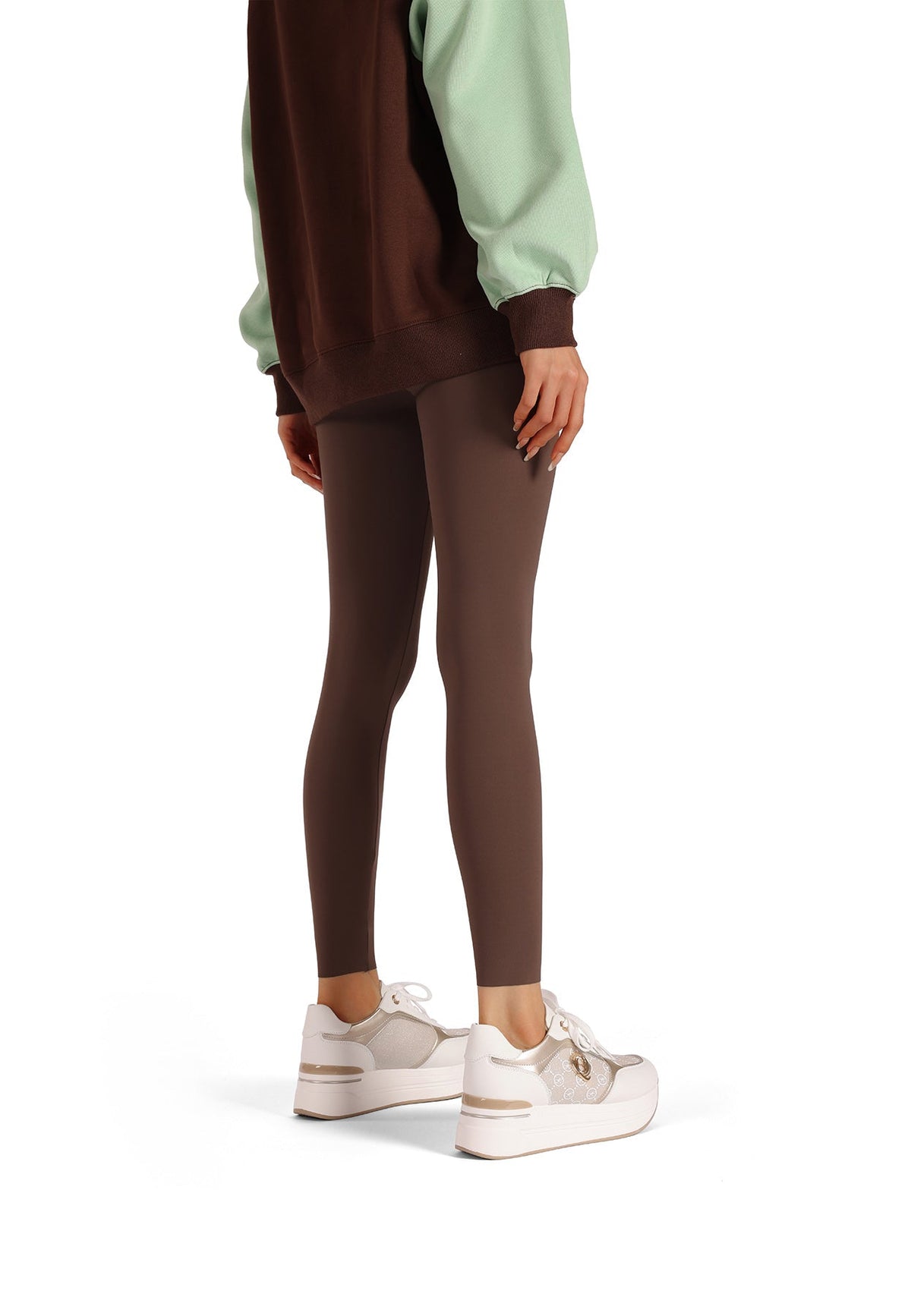 Sneakers Donna Nicoletta Maria Sildora – vista indossata