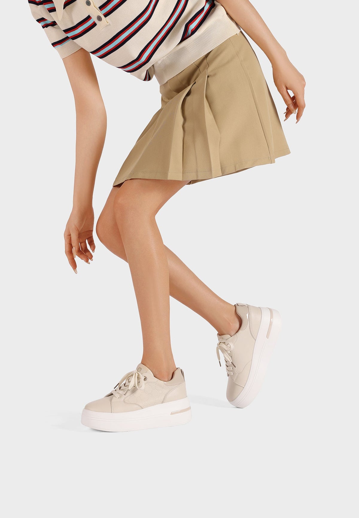 Sneakers Donna Ilenia Lia Sildora – vista indossata