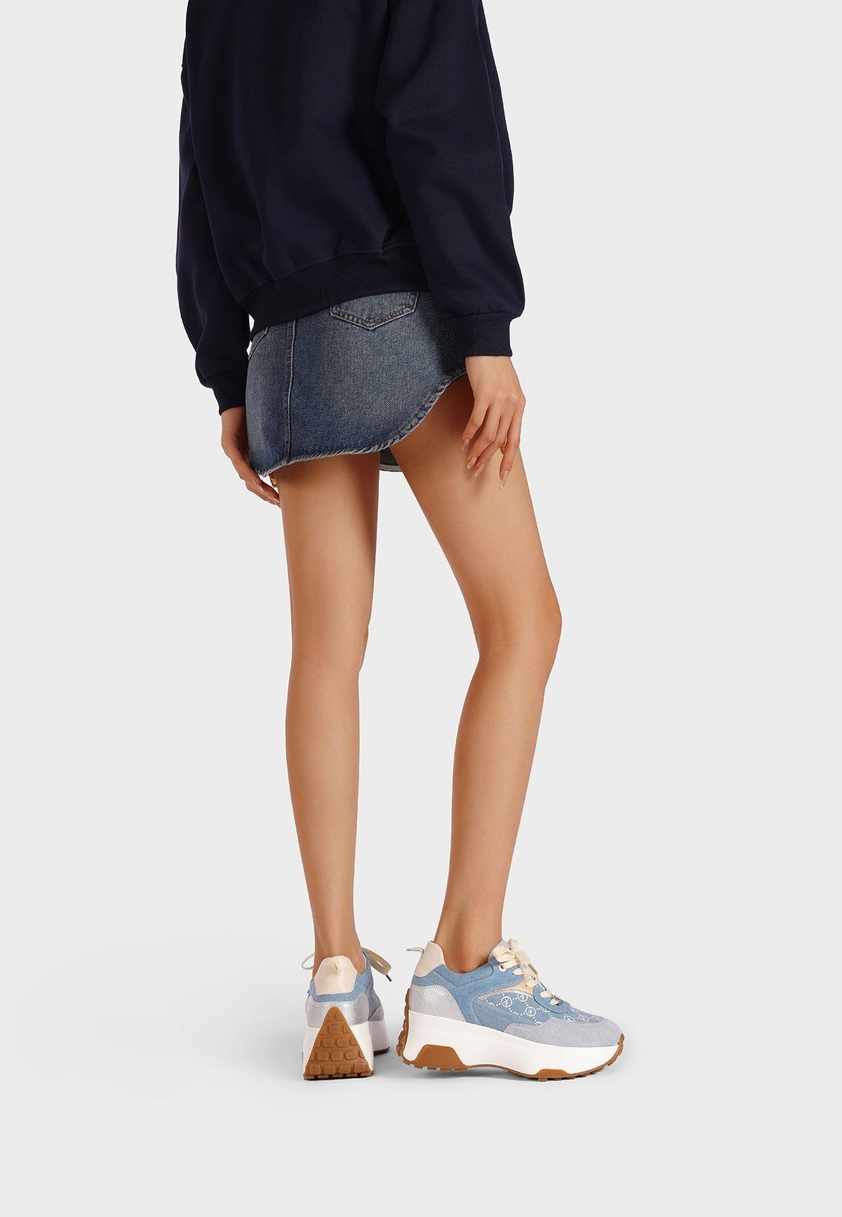 Sneakers Donna Nicoletta Anna Sildora – vista indossata