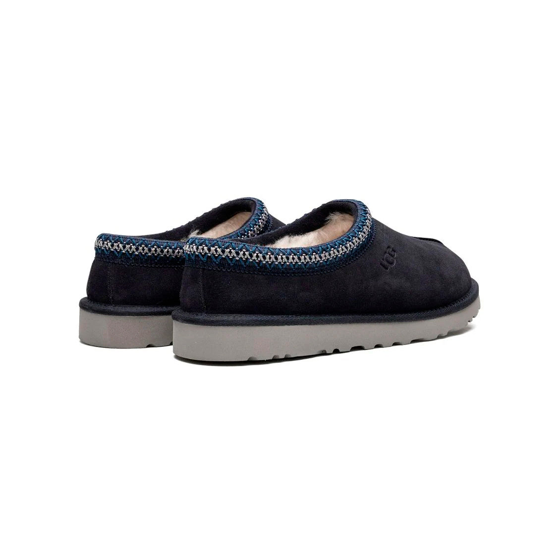 UGG Tasman Black ciabatte chiuse uomo e donna in pelle scamosciata e montone nero, dettaglio suola