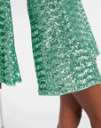Abito corto donna con paillettes e scollo a V – Design aderente con maniche ampie