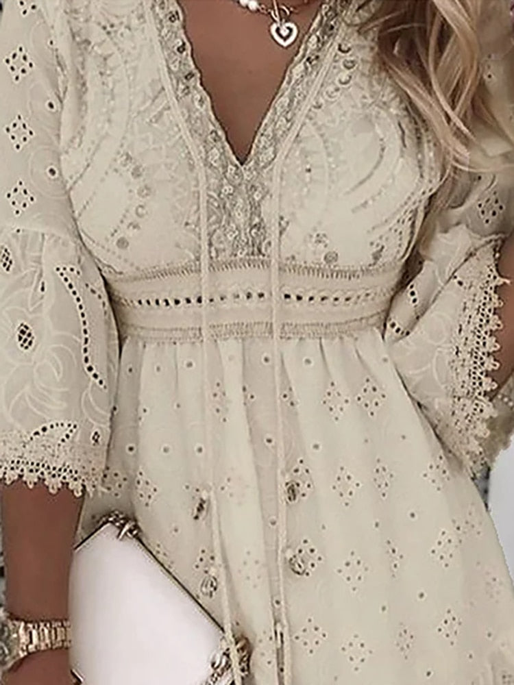 Mini abito boho donna in cotone – collo a V ricamato con nappine
