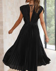 Abito lungo elegante plissettato da donna