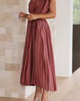 Abito lungo elegante plissettato da donna