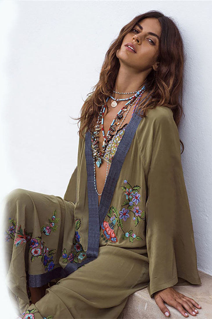 Abito lungo da donna con maniche kimono