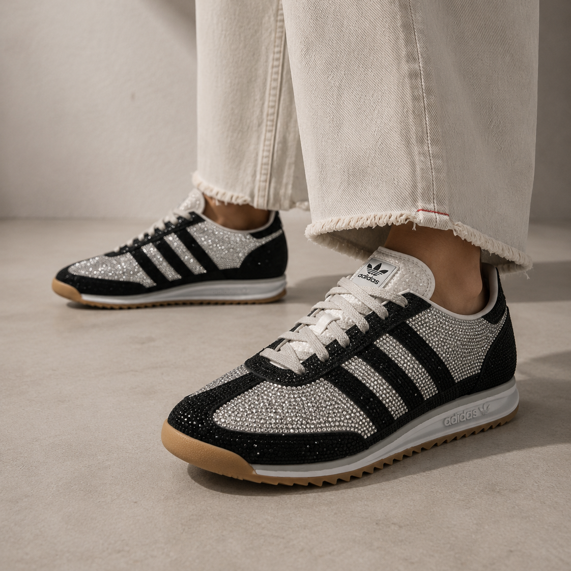 Adidas SL 72 Rhinestone Grey Black Charcoal sneakers basse uomo e donna in nero grigio - vista dall'alto