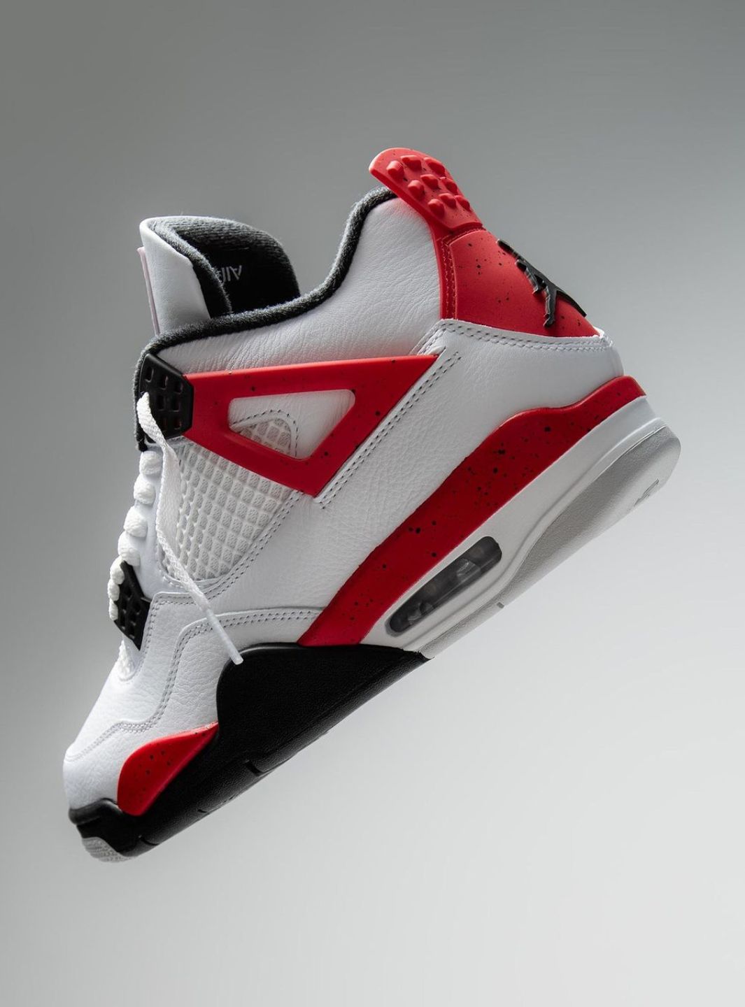 Nike Air Jordan 4 Retro Red Cement sneakers alte in bianco rosso - dettaglio tallone