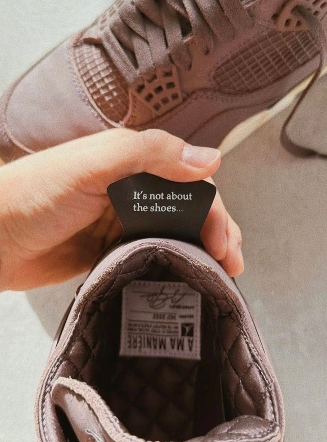 Nike Air Jordan 4 Retro A Ma Maniére Violet Ore sneakers alte in viola grigio - vista frontale