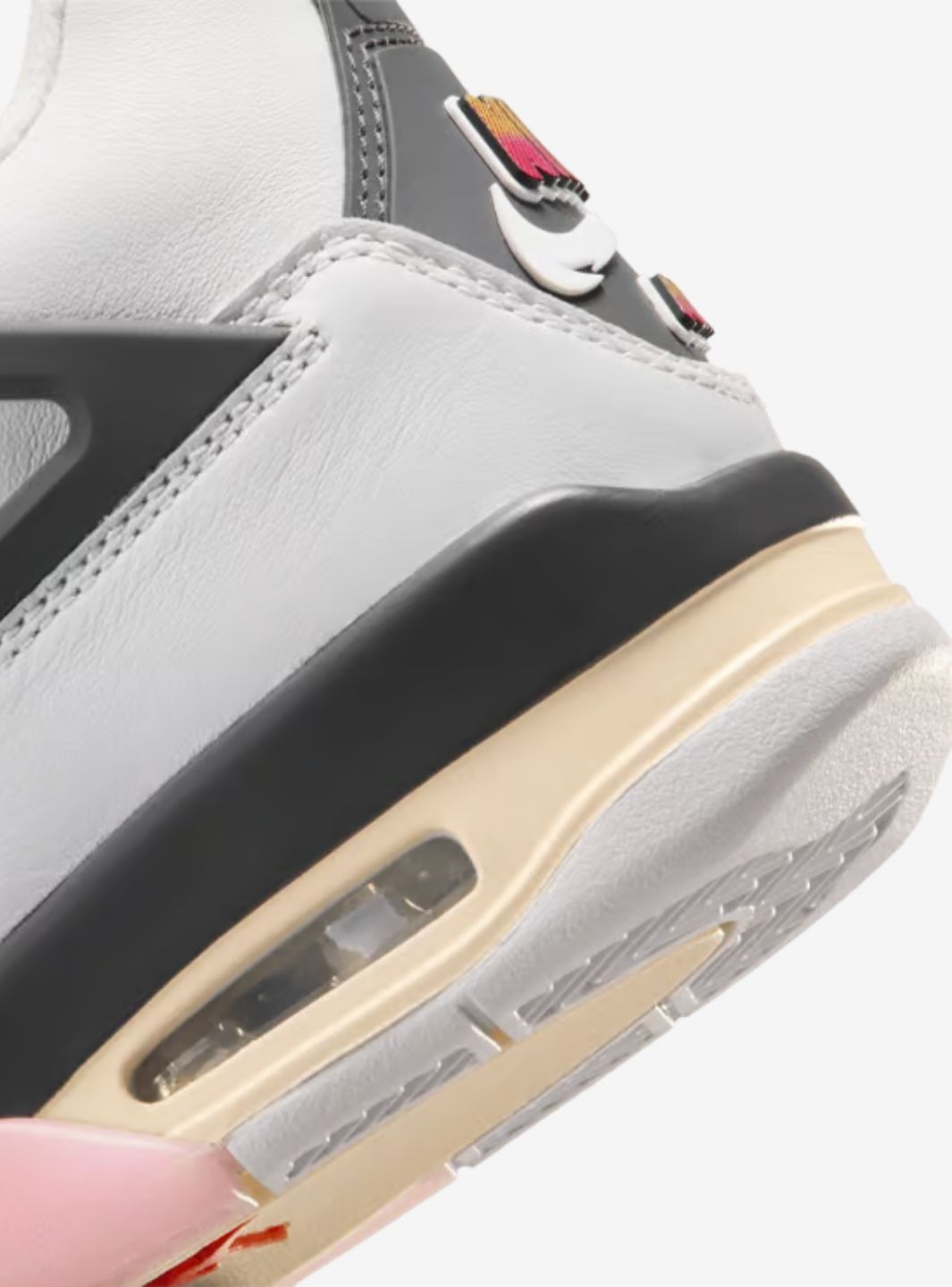 Nike Air Jordan 4 Retro Comic sneakers alte in multicolore - dettaglio tomaia