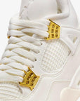 Nike Air Jordan 4 Retro Metallic Gold sneakers alte in bianco oro - dettaglio tomaia