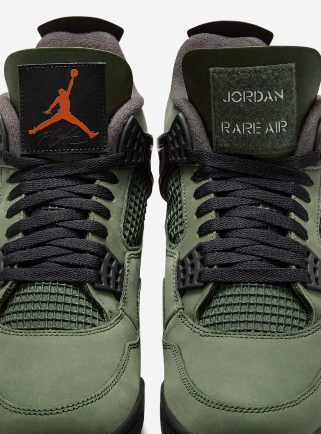 Nike Air Jordan 4 Retro Undefeated sneakers alte in grigio verde - indossate