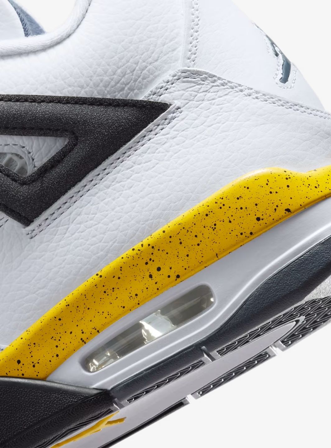 Nike Air Jordan 4 Retro Rare Air Tour Yellow sneakers alte in giallo nero - indossate