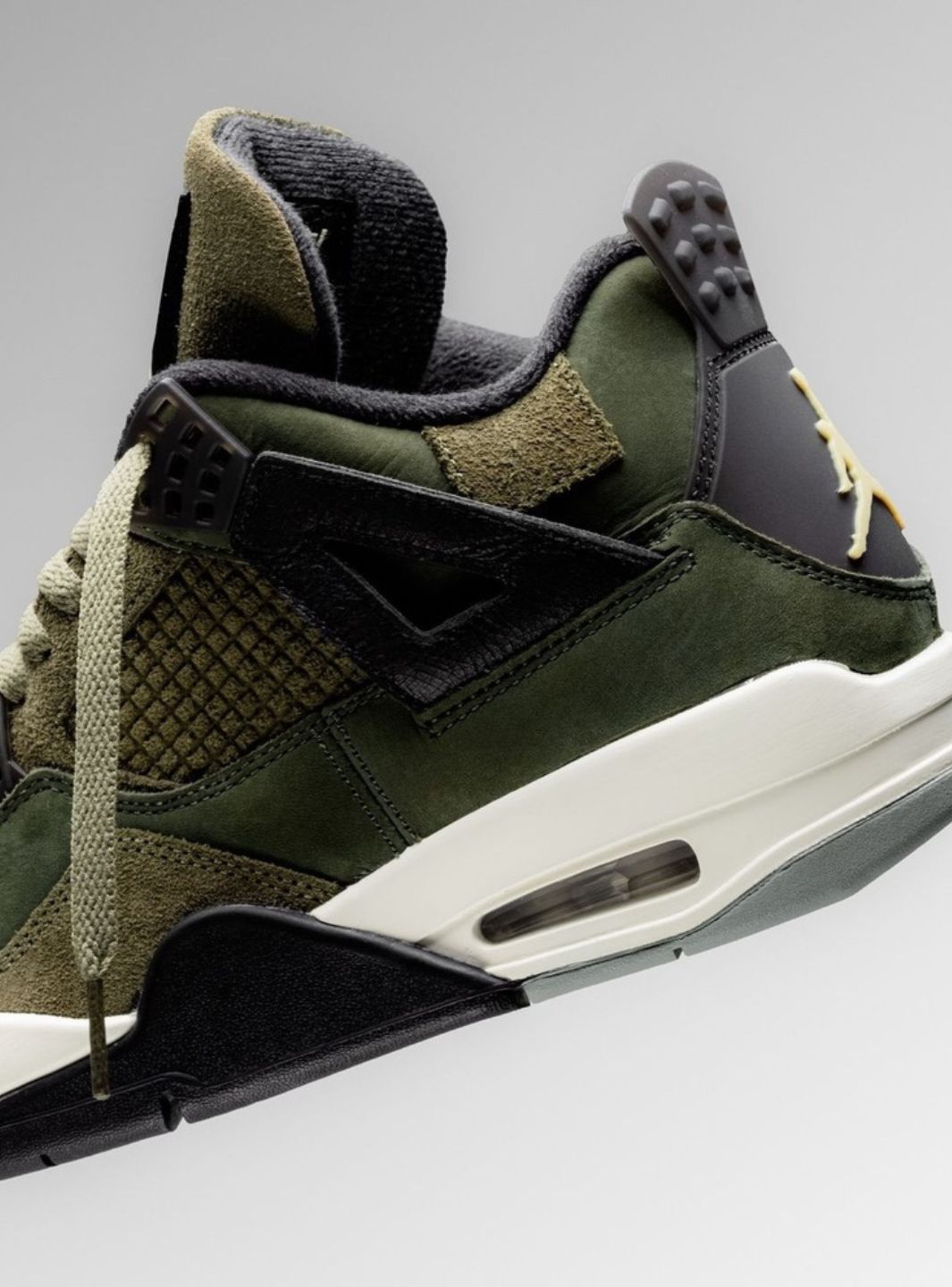 Nike Air Jordan 4 Retro SE Craft Medium Olive sneakers alte in verde oliva - dettaglio tallone