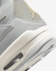 Nike Air Jordan 4 Retro SE Craft Photon Dust sneakers alte in grigio beige - vista dall'alto