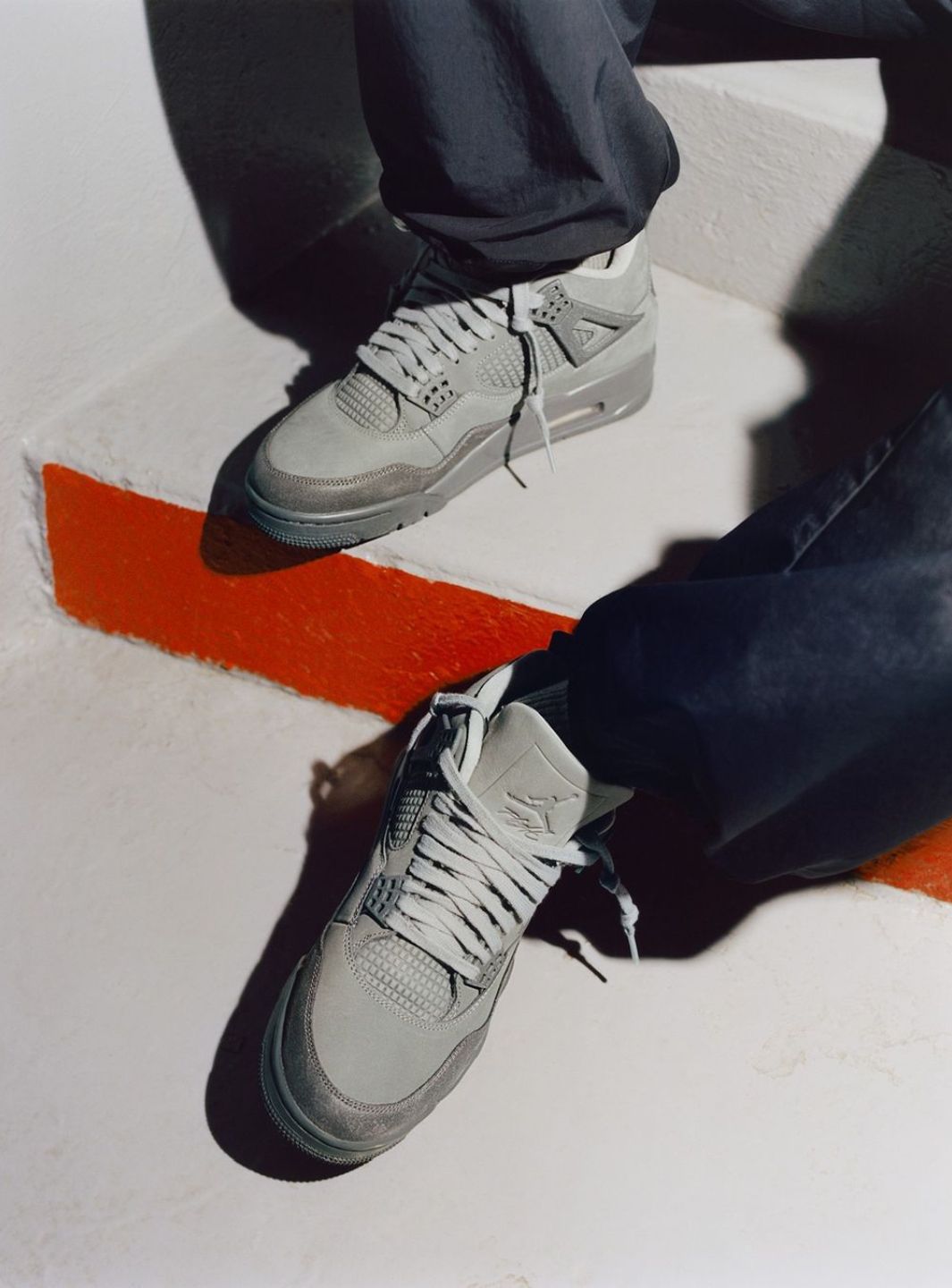 Nike Air Jordan 4 Retro SE Paris Olympics Wet Cement sneakers alte in grigio bianco - dettaglio suola