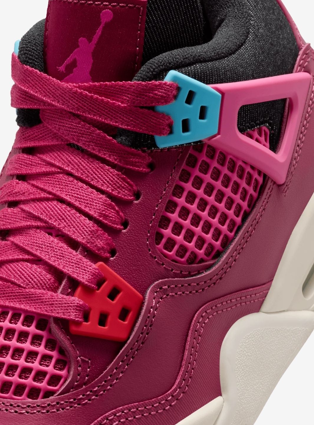 Nike Air Jordan 4 Retro Sweet Beet sneakers alte in rosa bianco - vista dall'alto