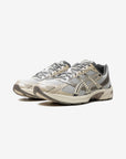 Asics Gel-1130 Birch Dark Taupe sneakers basse uomo e donna in mesh e pelle sintetica beige tortora, vista frontale
