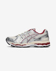 Asics Gel-Kayano 12.1 Silver Burgundy sneakers basse uomo e donna in mesh, pelle sintetica e pelle argento bordeaux, vista la