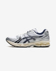 Asics Gel-Kayano 14 JJJJound White Navy sneakers basse uomo e donna in mesh e pelle sintetica bianco blu navy, vista laterale