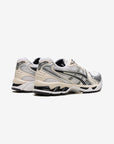 Asics Gel-Kayano 14 White Midnight sneakers basse donna in mesh e pelle sintetica bianco blu notte, dettaglio suola