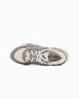Asics Gel-NYC Birch Driftwood sneakers basse uomo e donna in mesh e pelle scamosciata beige, vista posteriore