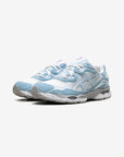 Asics Gel-NYC Cream Arctic Sky sneakers basse uomo e donna in mesh e pelle scamosciata crema azzurro, vista frontale