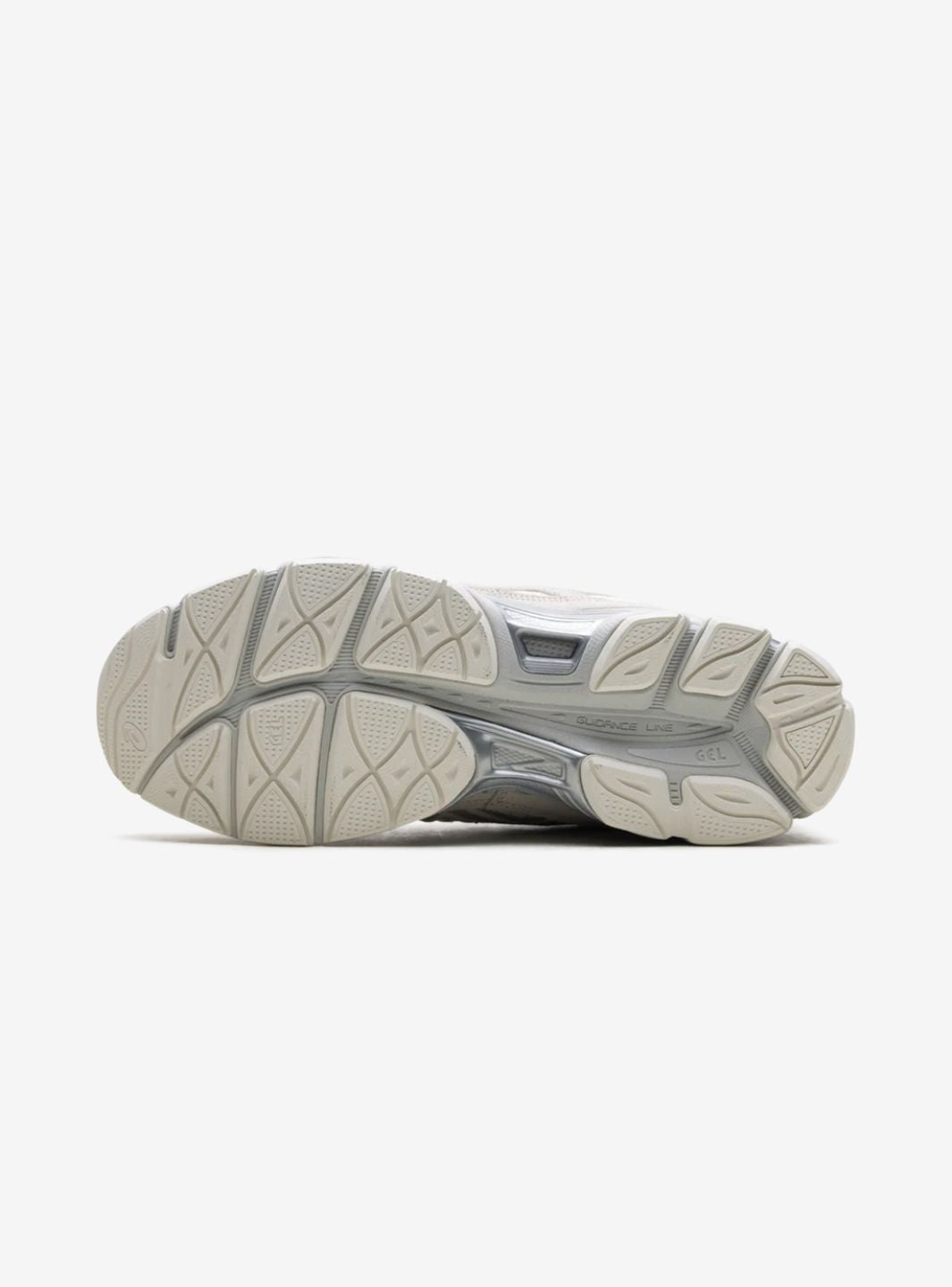 Asics Gel-NYC Cream Grey sneakers basse uomo e donna in mesh e pelle scamosciata crema grigio, vista posteriore