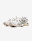 Asics GT-2160 Above the Clouds White Pure Silver sneakers basse uomo e donna in mesh e pelle sintetica bianco argento, vista 