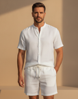 Completo Coordinato Uomo Camicia Voile Leggera e Pantaloncini - Bianco - indossato
