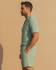 Completo Coordinato Uomo Camicia Tencel Fluida e Pantaloncini - vista laterale