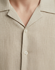 Camicia Uomo in Lino Manica Corta – Casual Chic Traspirante - dettaglio