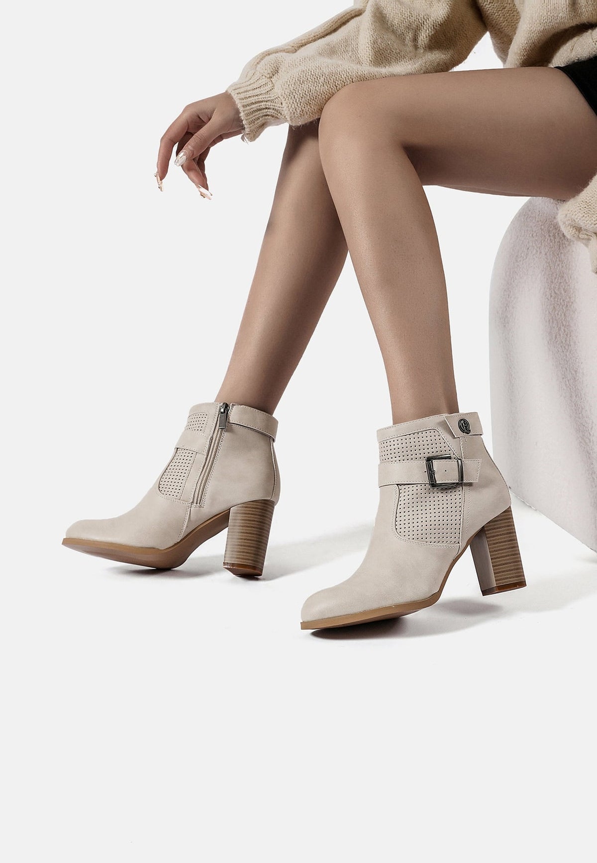 Stivaletti Donna Costanza Alba Sildora – dettaglio del materiale