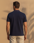 Polo Uomo Colletto a Righe Multiple – Bordi Rigati Eleganti - vista posteriore