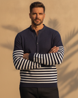 T-shirt Uomo a Righe Marinière – Stile Nautico Estivo - Navy e Bianco - indossato