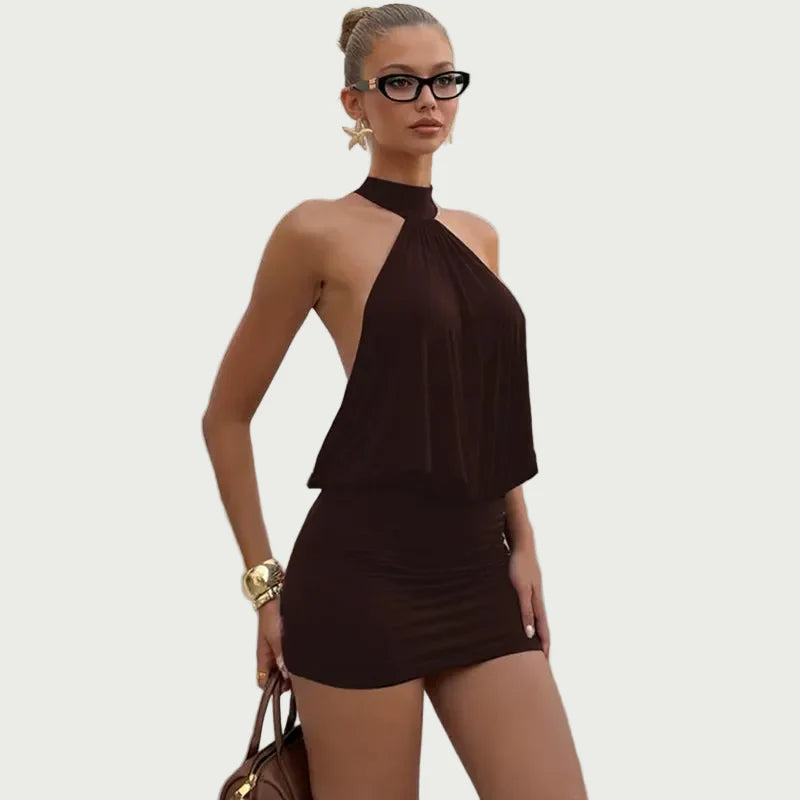 Mini abito da donna con schiena scoperta – scollo halter aderente