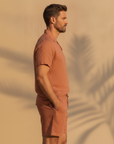 Completo Coordinato Uomo Camicia Cuban Collar Tinta Unita e Pantaloncini - vista laterale