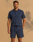 Completo Coordinato Uomo Camicia Micro-Pois e Pantaloncini - Navy Micro-Pois - indossato