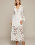 Abito lungo donna in pizzo, scollo a V
