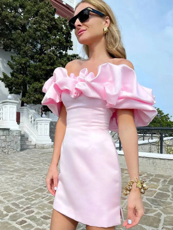 Vestito Mini Satinato Spalle Scoperte per Donna – Taglio Aderente con Volant