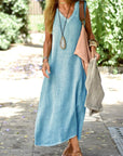 Abito lungo donna in tessuto leggero, scollo a V