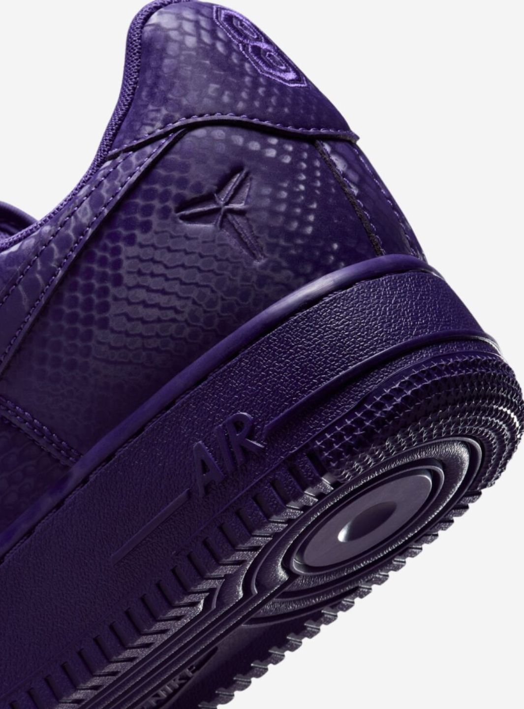 Nike Air Force 1 Low Kobe Bryant Court Purple sneakers basse uomo e donna pelle viola, dettaglio tomaia
