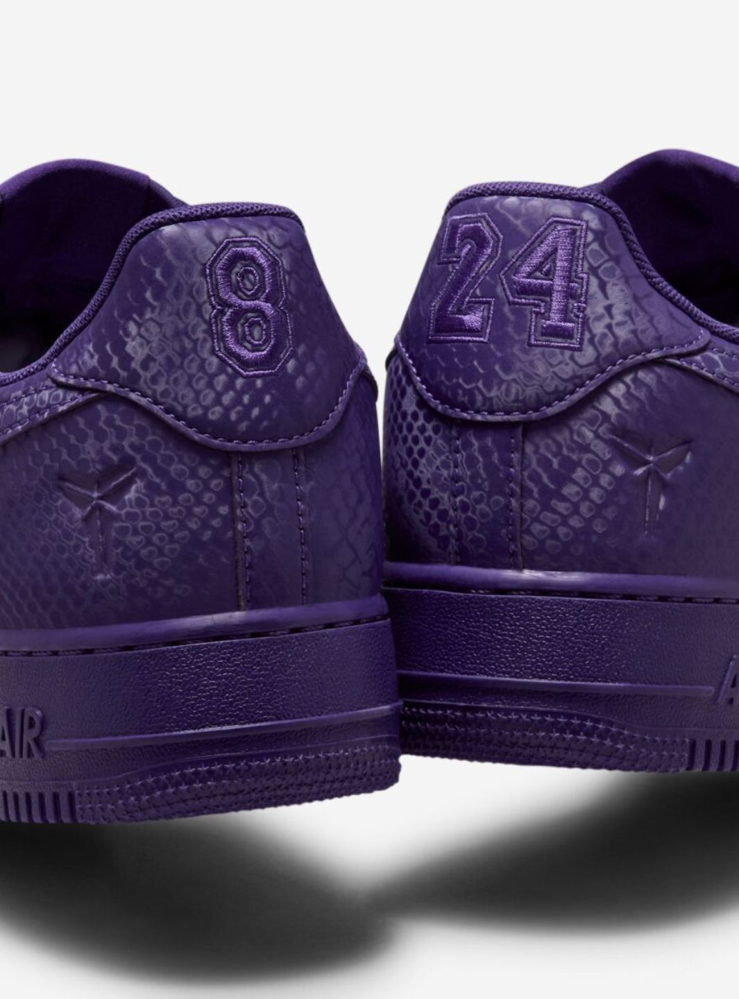 Nike Air Force 1 Low Kobe Bryant Court Purple sneakers basse uomo e donna pelle viola, dettaglio tallone