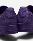 Nike Air Force 1 Low Kobe Bryant Court Purple sneakers basse uomo e donna pelle viola, dettaglio tallone