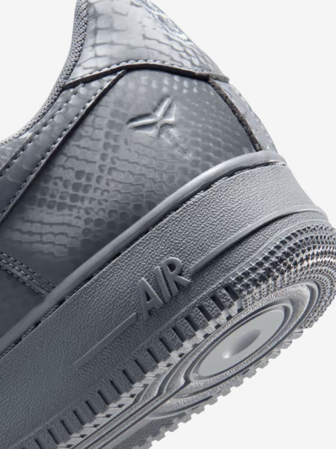 Nike Air Force 1 Low Kobe Bryant Forever Cool Grey sneakers basse uomo e donna pelle grigio, dettaglio tomaia