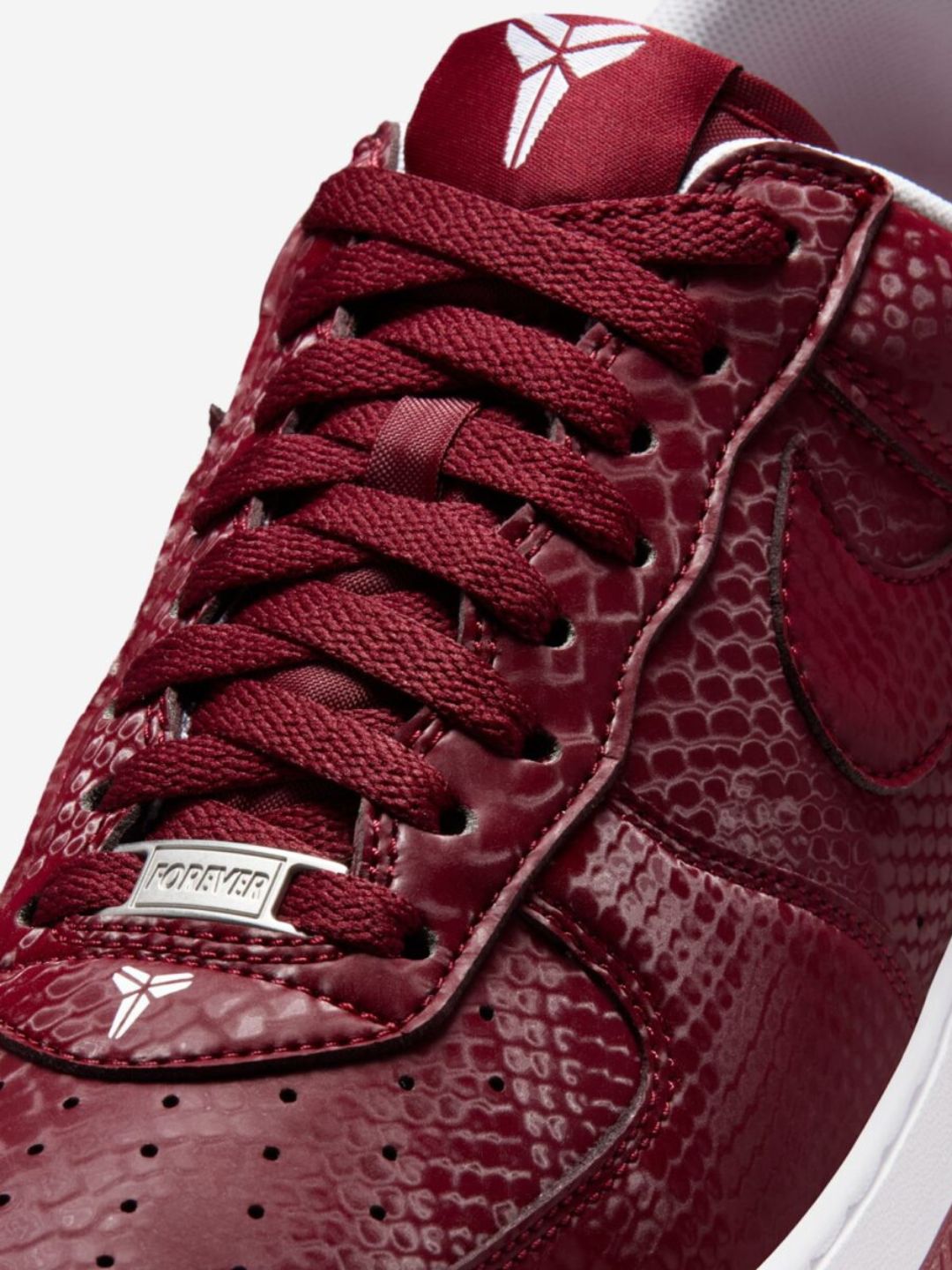 Nike Air Force 1 Low Kobe Bryant Forever Lower Merion Away sneakers basse uomo e donna pelle multicolore, dettaglio suola