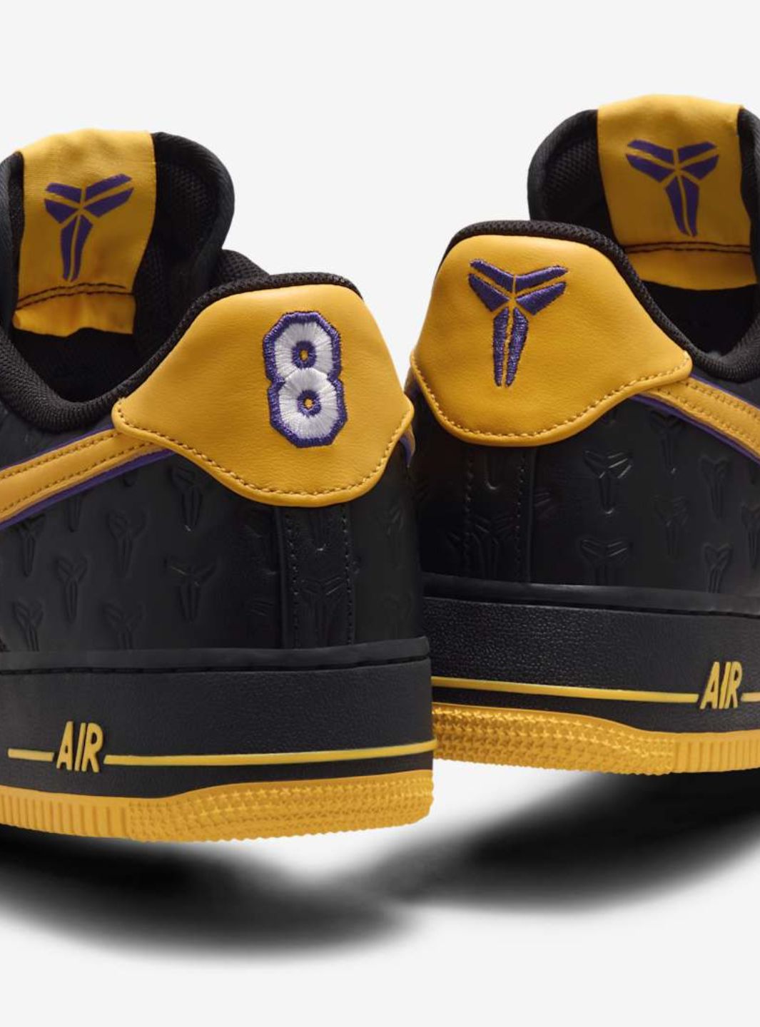 Nike Air Force 1 Low Kobe Bryant Lakers Away (Numbered Edition of 8000) sneakers basse uomo e donna pelle multicolore, indoss