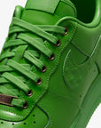 Nike Air Force 1 Low Icon Green Apple sneakers basse uomo e donna pelle verde, indossate
