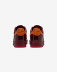 Nike Air Force 1 Low Patent Leather Dark Team Red Safety Orange sneakers basse uomo e donna pelle rosso arancione, vista dall