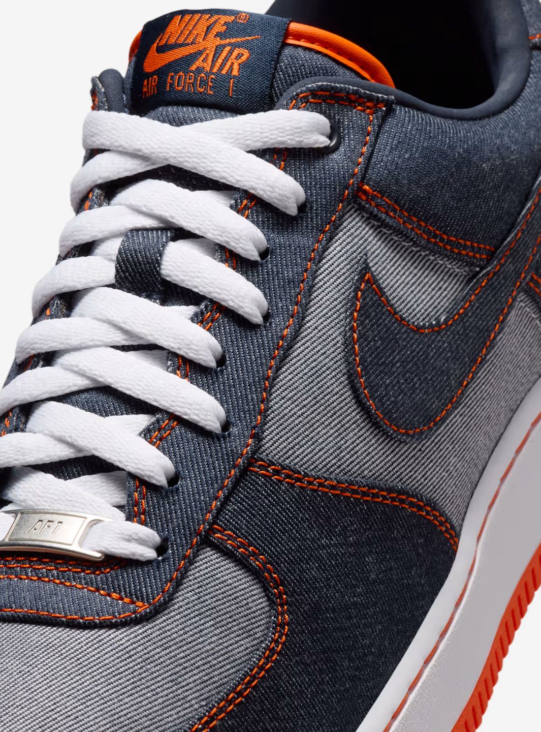 Nike Air Force 1 Low Kobe Bryant Denim Obsidian Safety Orange sneakers basse uomo e donna pelle blu arancione, dettaglio tall