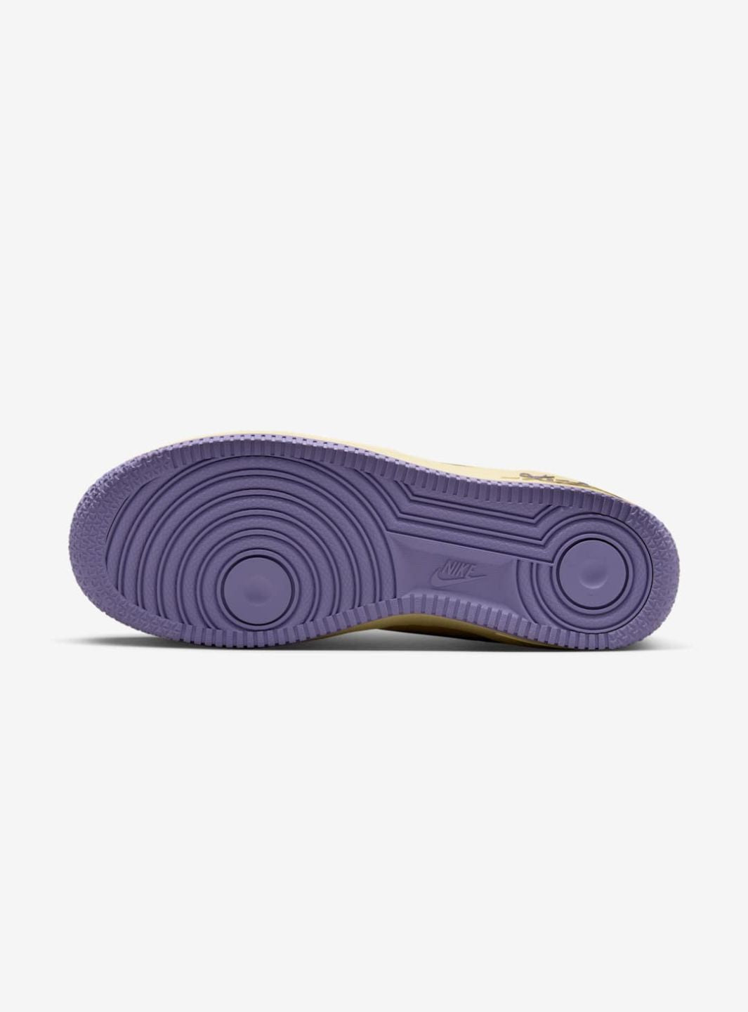Nike Air Force 1 Low Kobe Bryant Mamba Mentality sneakers basse uomo e donna pelle giallo, indossate